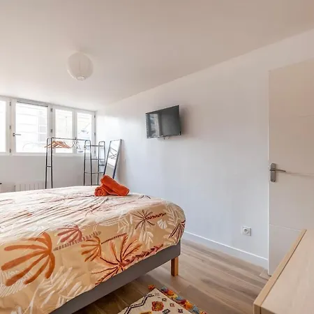 Apartament Serenity House, Parking, Near Metro 7 Villejuif
